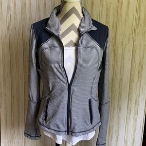 lululemon GHINGHAM PLAID Forme jacket sz 10